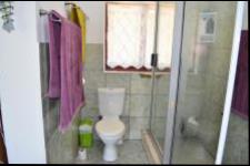 Bathroom 1 - 4 square meters of property in Southport