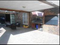 Patio - 35 square meters of property in Sunward park