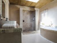 Main Bathroom of property in Boardwalk Manor Estate