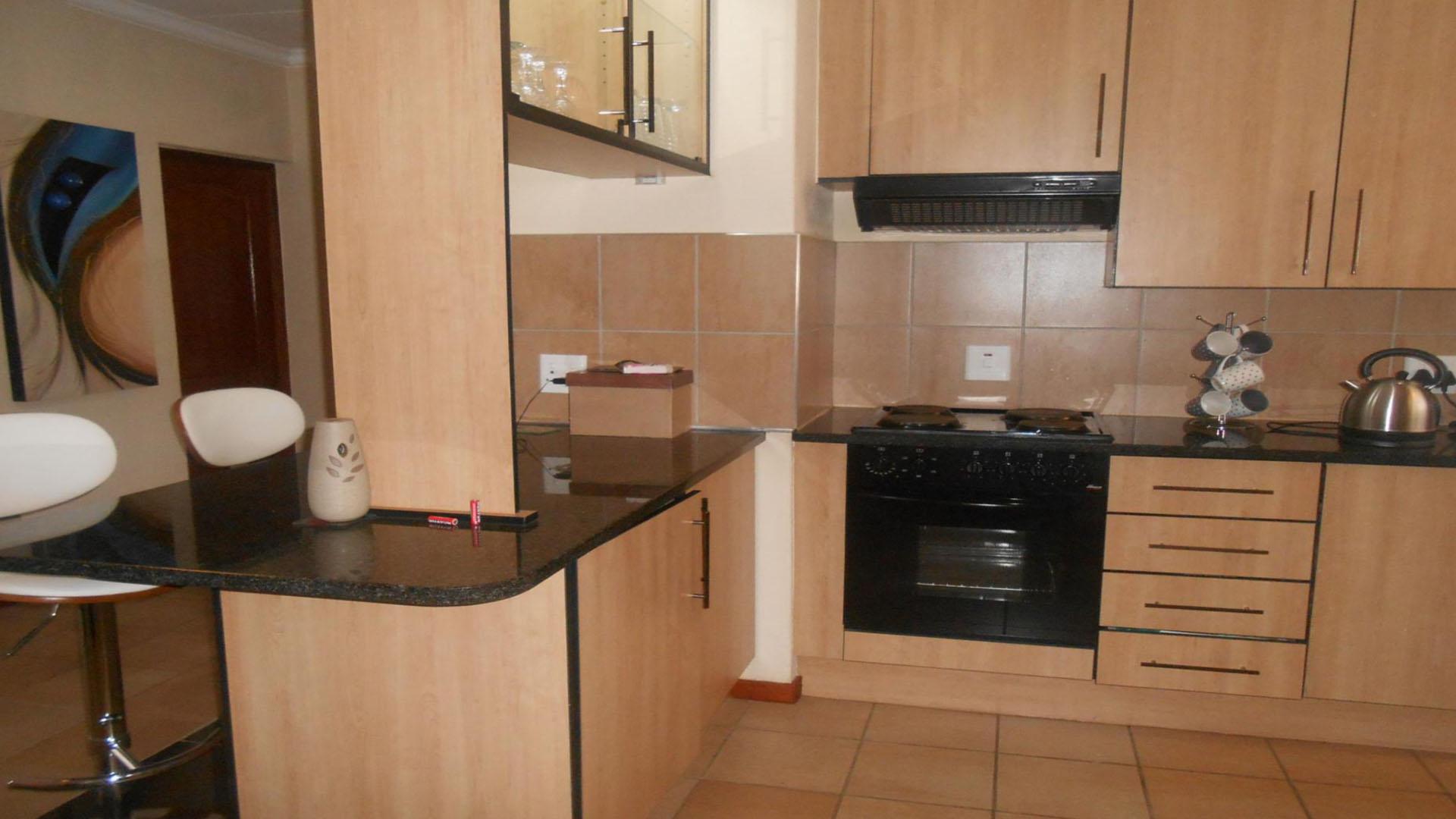 Kitchen - 10 square meters of property in Sasolburg