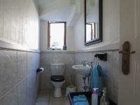 Guest Toilet - 4 square meters of property in Woodlands Lifestyle Estate