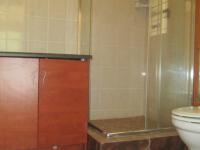 Main Bathroom - 5 square meters of property in Vaalpark