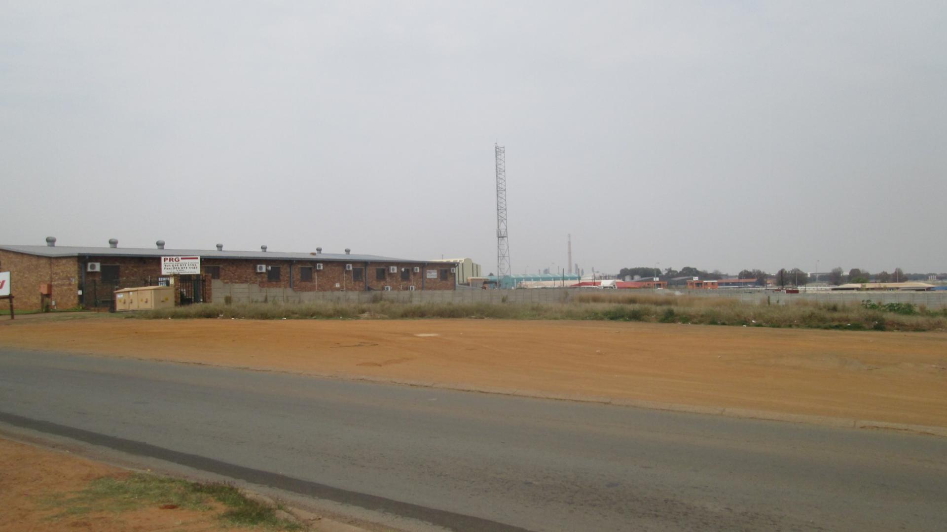 Front View of property in Vaalpark