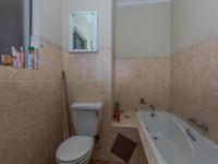 Bathroom 1 - 7 square meters of property in Halfway Gardens