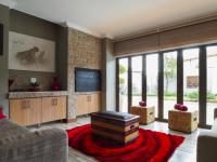 Patio - 66 square meters of property in The Wilds Estate