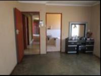 Main Bedroom - 20 square meters of property in Protea Glen
