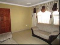 Lounges - 15 square meters of property in Protea Glen