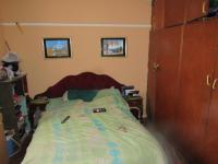 Main Bedroom of property in Port Elizabeth Central