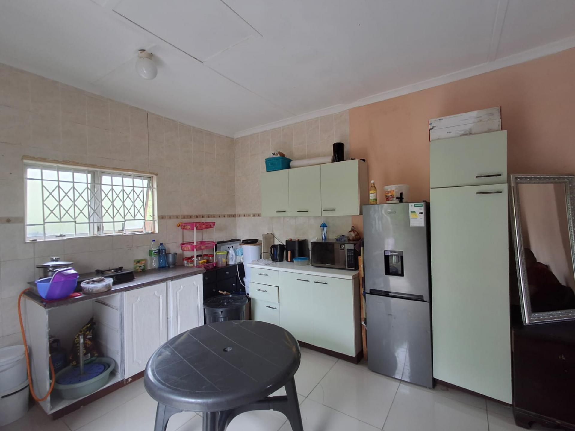 Kitchen of property in Pinetown 
