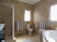 Main Bathroom - 12 square meters of property in Cormallen Hill Estate