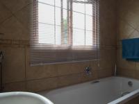 Bathroom 2 - 5 square meters of property in Cormallen Hill Estate