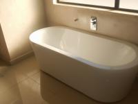 Main Bathroom - 14 square meters of property in Midstream Estate