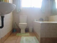 Bathroom 1 - 3 square meters of property in Meyerton