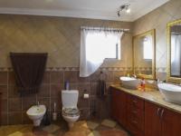 Main Bathroom - 17 square meters of property in The Wilds Estate