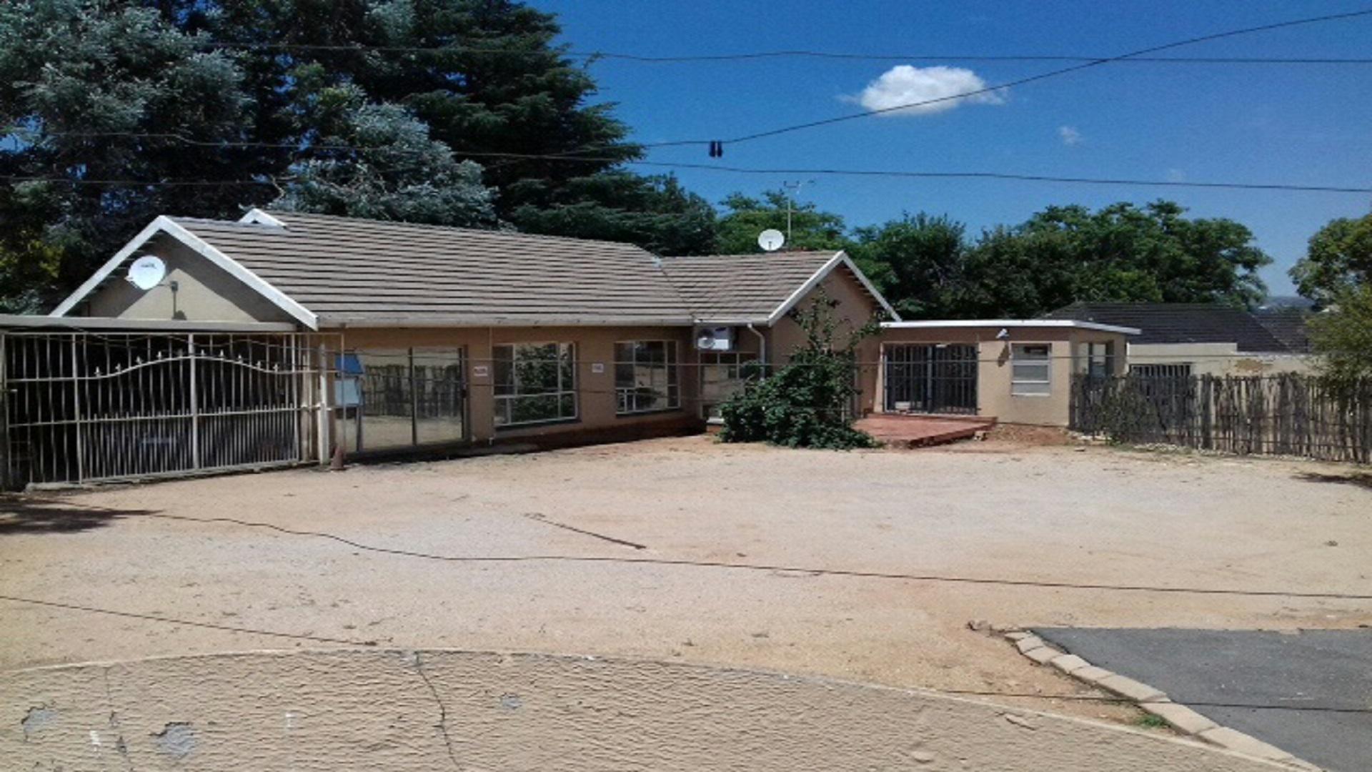 Front View of property in Randburg