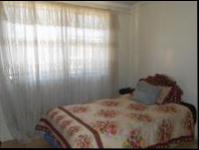 Bed Room 1 - 9 square meters of property in Klipspruit West