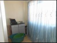 Bed Room 2 - 10 square meters of property in Klipspruit West