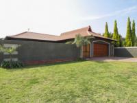 Front View of property in Willow Acres Estate