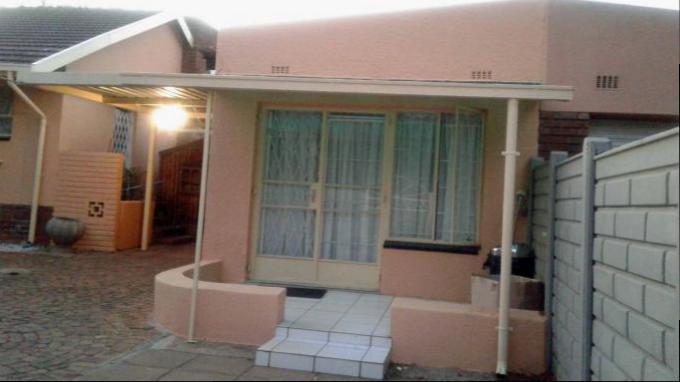 1 Bedroom Apartment to Rent in Rhodesfield - Property to rent - MR160519