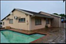 3 Bedroom 2 Bathroom House for Sale for sale in Queensburgh