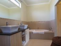 Main Bathroom of property in Six Fountains Estate