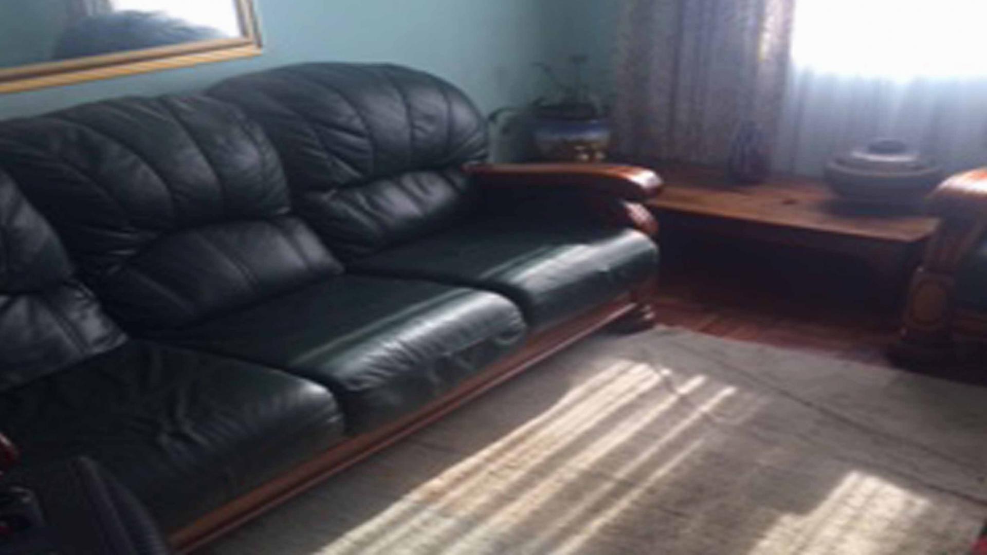 Lounges of property in Khayelitsha