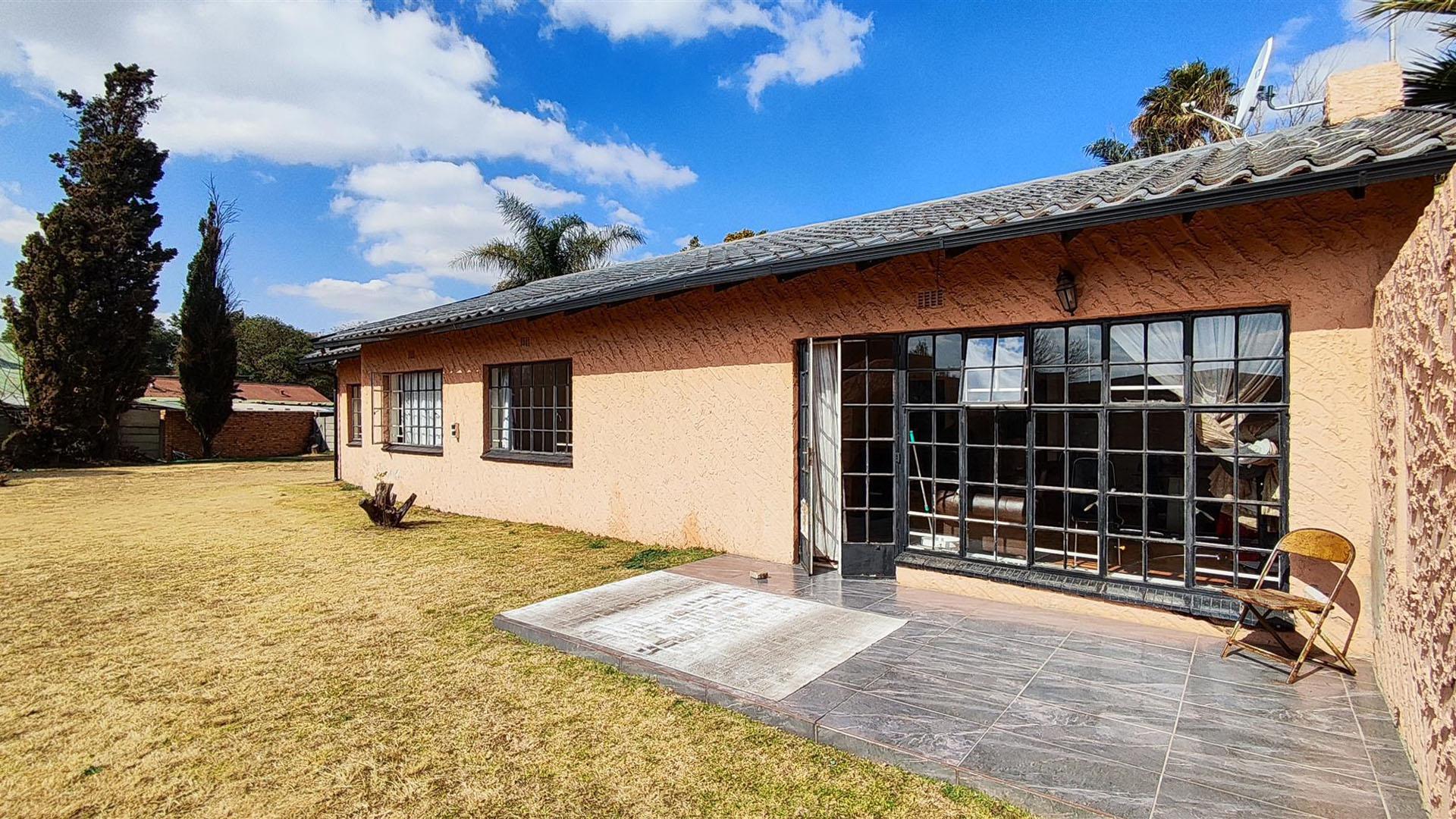 Backyard of property in Modder East