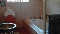 Bathroom 1 - 9 square meters of property in White River