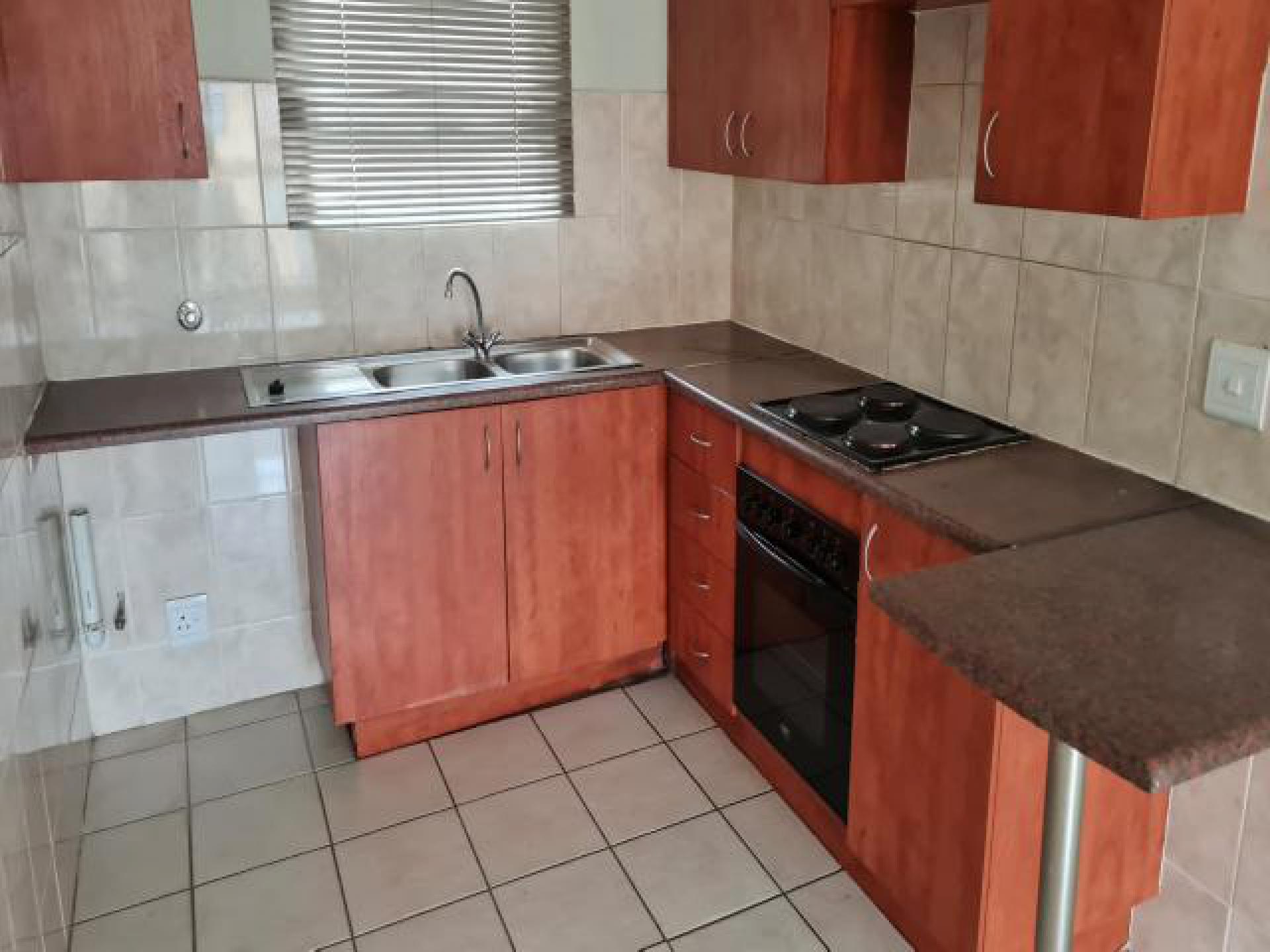 Kitchen - 8 square meters of property in Parkrand