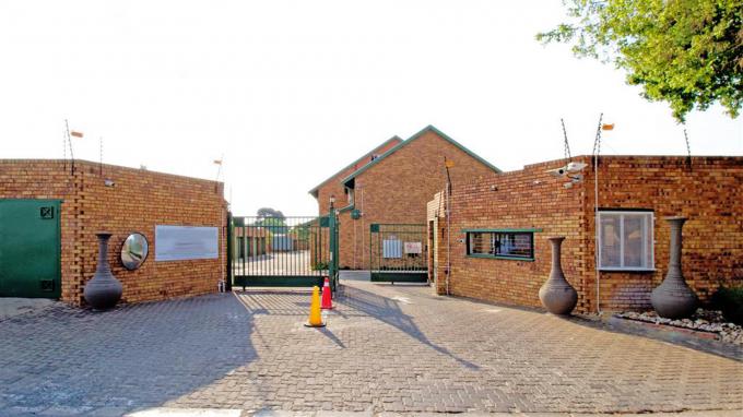3 Bedroom Cluster for Sale For Sale in Kempton Park - Home Sell - MR160769