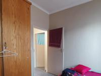 Bed Room 1 - 10 square meters of property in Geelhoutpark