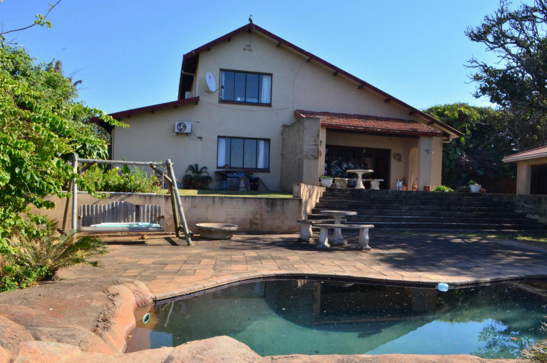 Front View of property in Amanzimtoti 