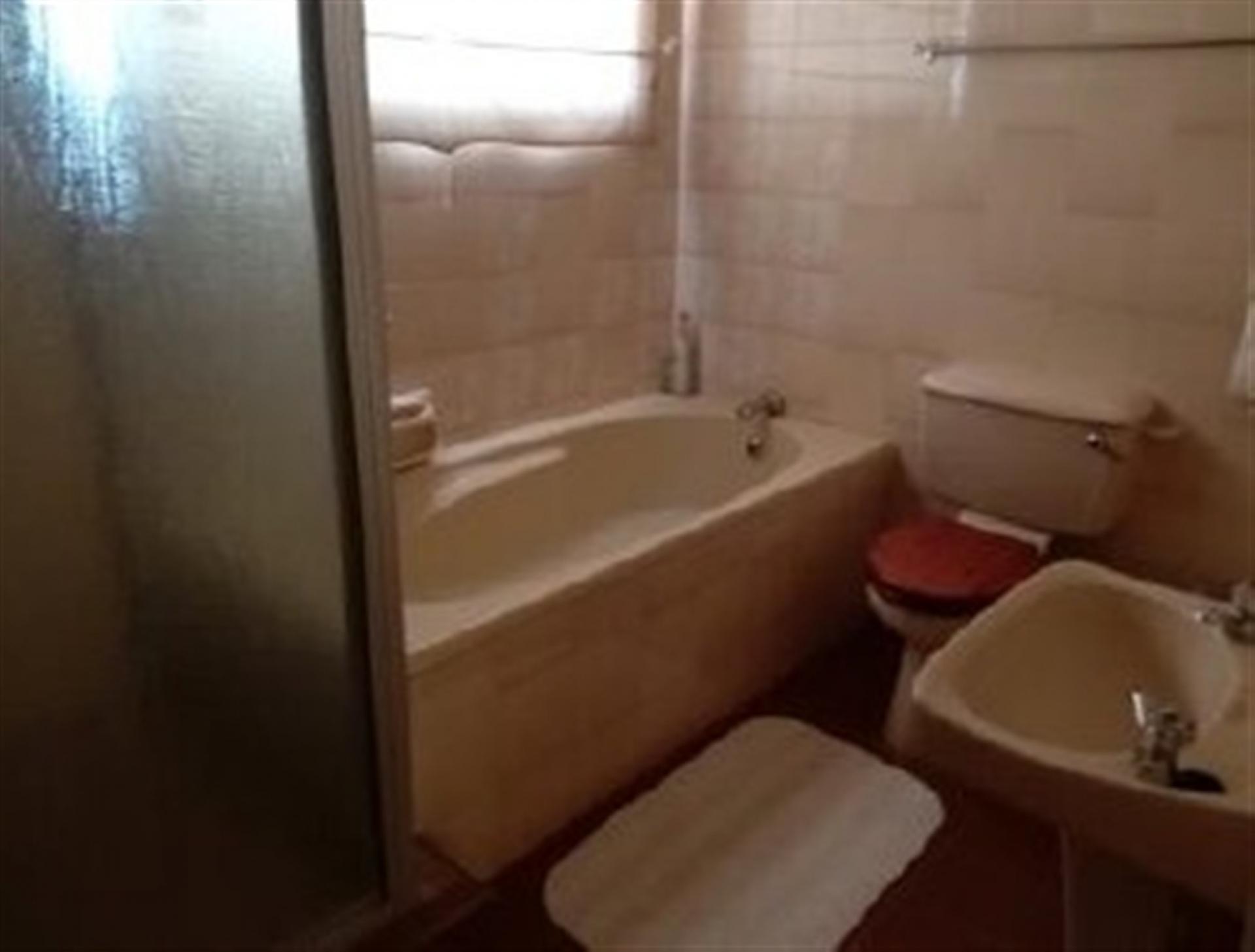 Bathroom 1 of property in Williston
