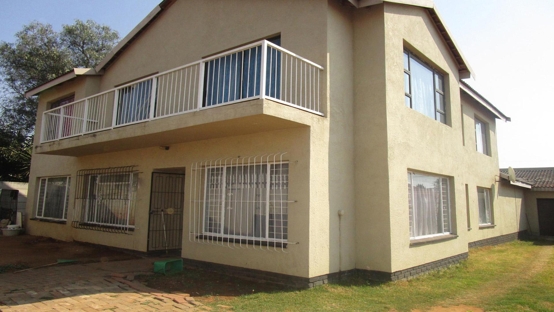 Front View of property in Randfontein