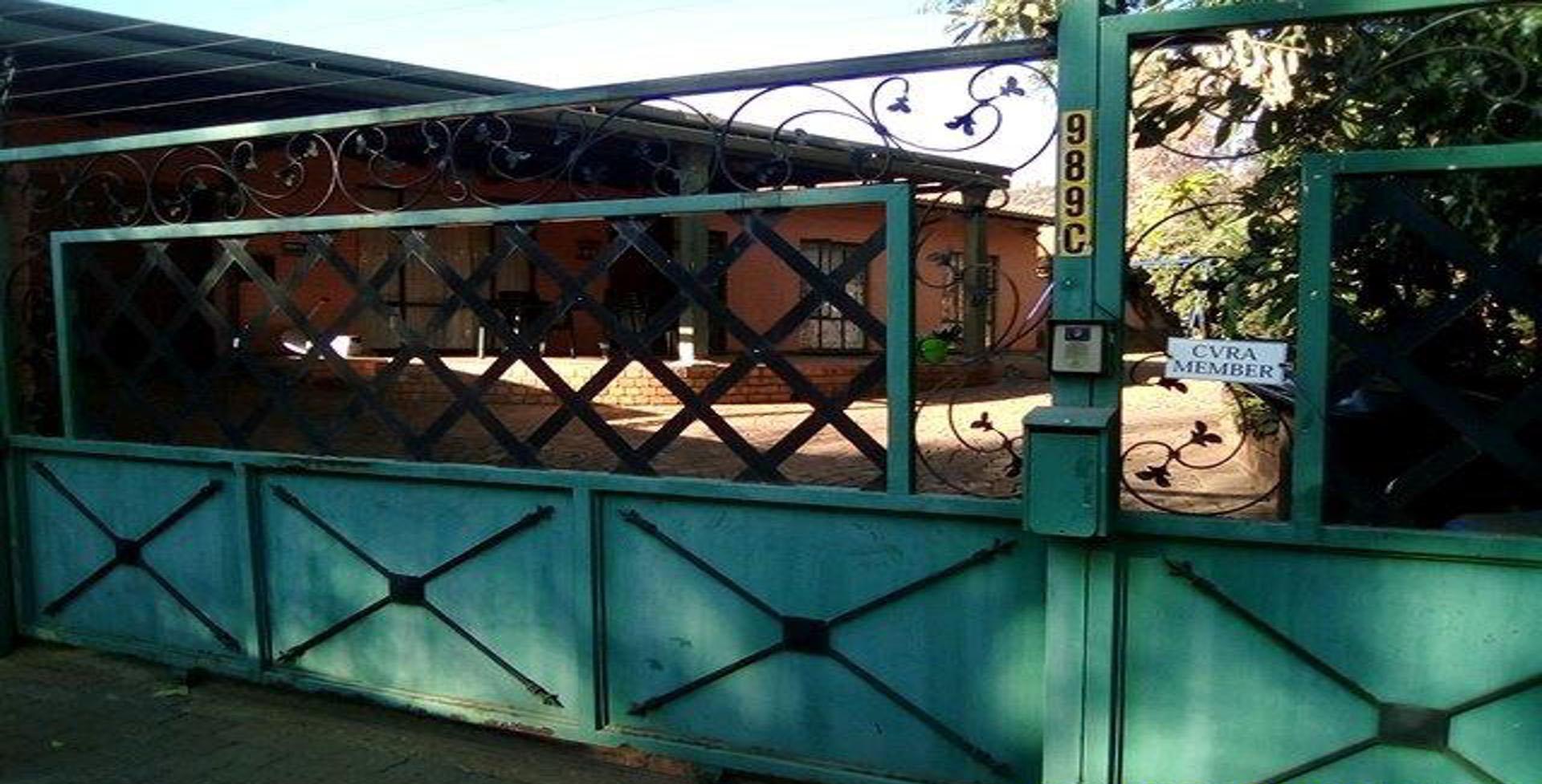 Front View of property in Roodepoort