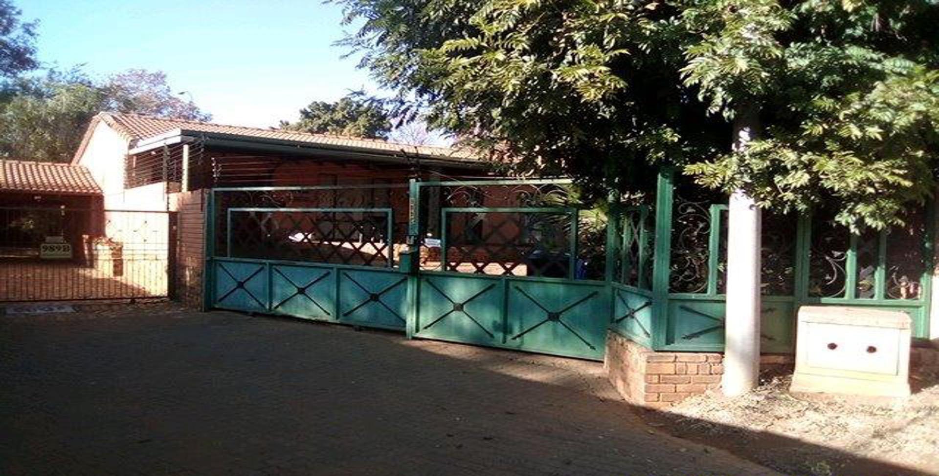 Front View of property in Roodepoort