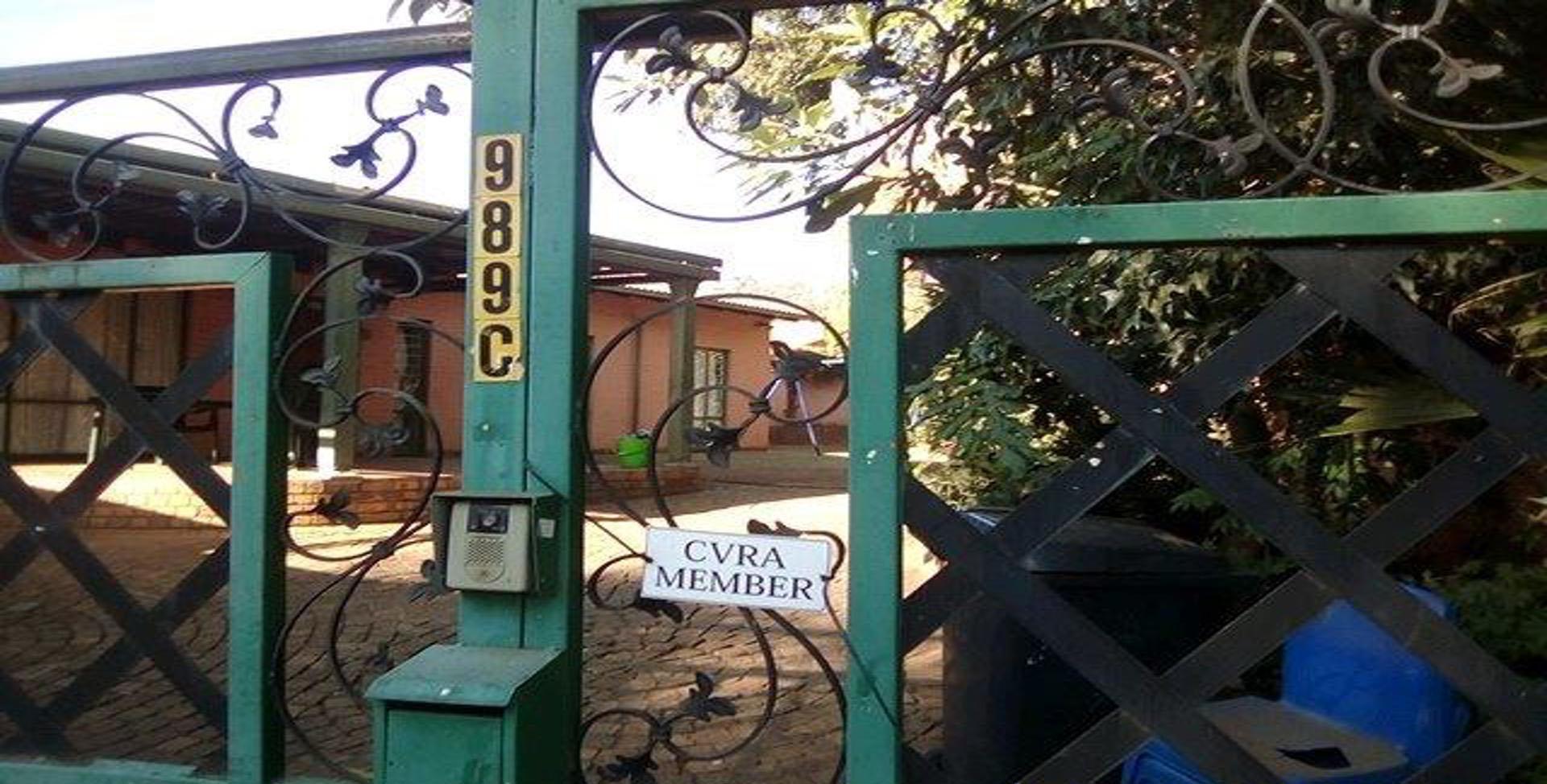Front View of property in Roodepoort