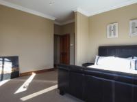 Main Bedroom - 33 square meters of property in The Wilds Estate