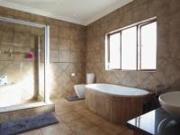 Main Bathroom - 13 square meters of property in The Wilds Estate