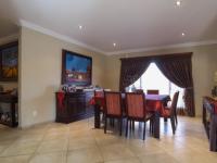 Dining Room - 28 square meters of property in The Wilds Estate