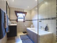 Bathroom 2 - 10 square meters of property in The Wilds Estate