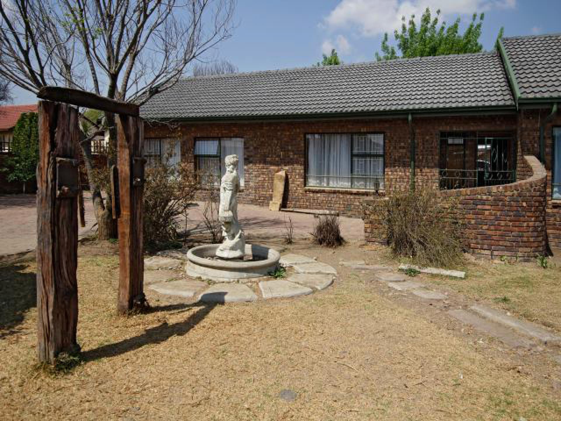 Front View of property in Ermelo