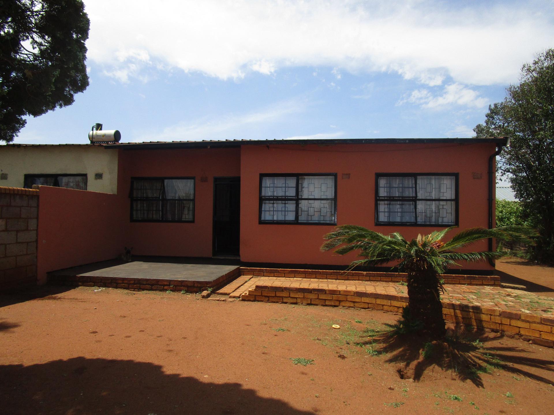 Front View of property in Klipspruit West