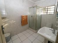 Bathroom 1 - 8 square meters of property in Albemarle
