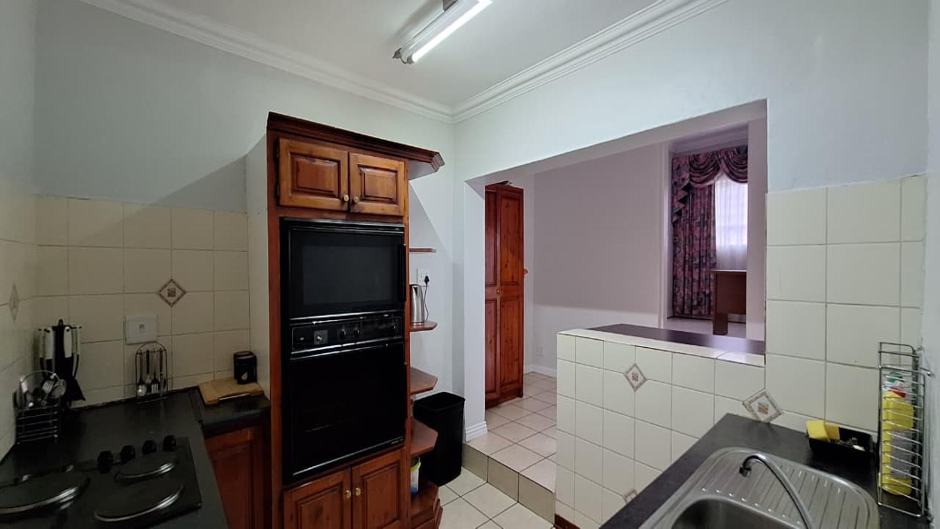 Kitchen - 67 square meters of property in Noordheuwel