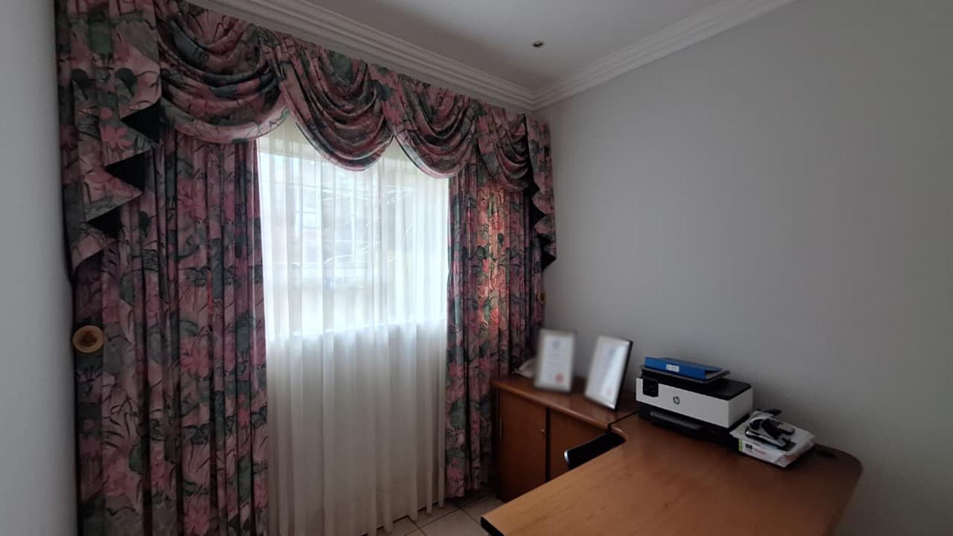 Study of property in Noordheuwel