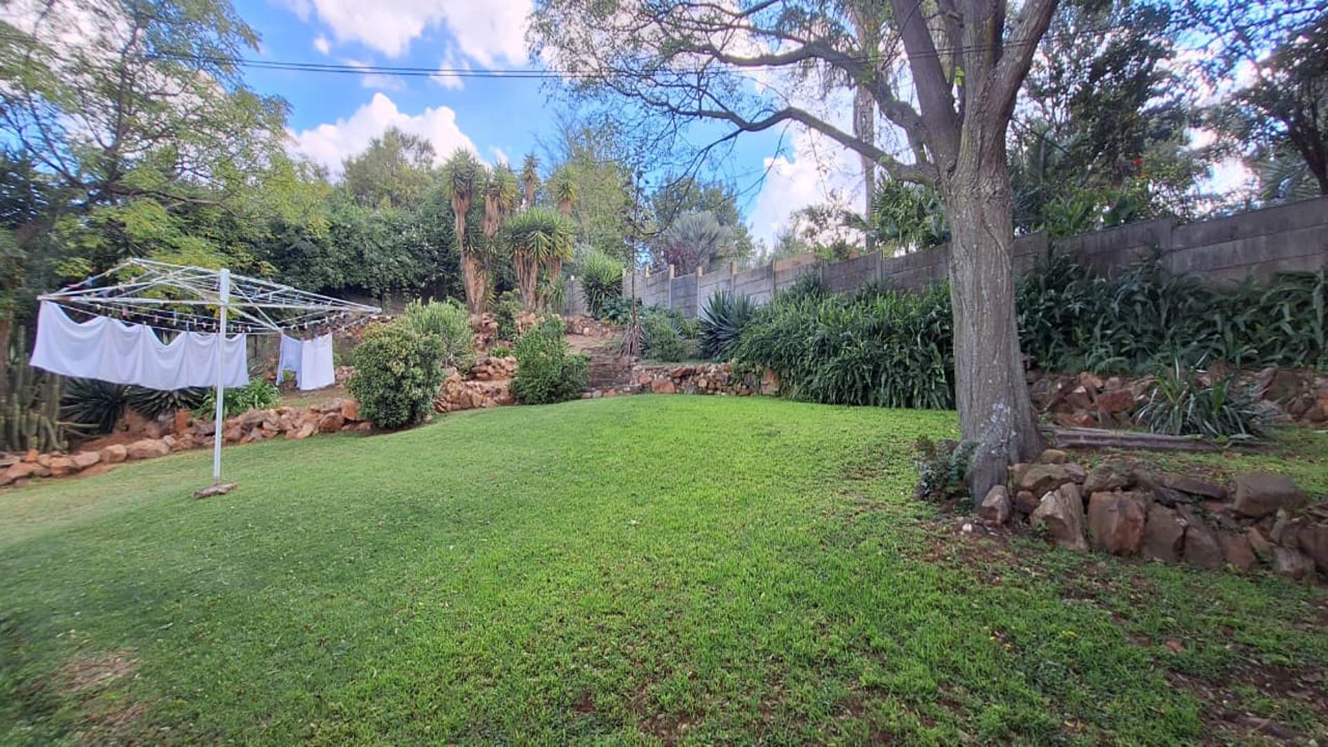 Backyard of property in Noordheuwel