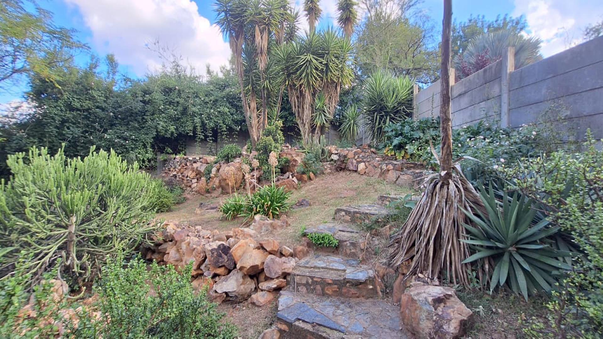 Backyard of property in Noordheuwel