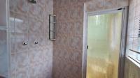 Main Bathroom - 16 square meters of property in Noordheuwel