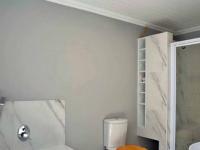 Main Bathroom - 8 square meters of property in MYBURGH PARK